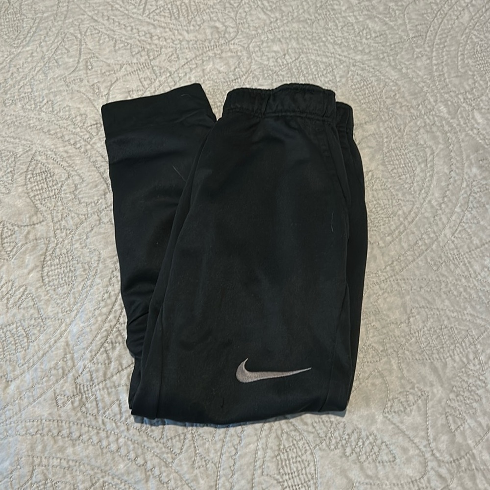 Boys Nike joggers. Size medium
